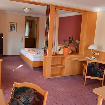 فندق Wellness- Und Vitalhotel Boehmhof 4*