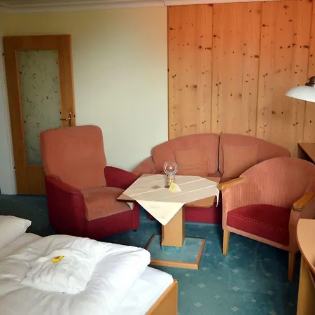 Wellness- Und Vitalhotel Boehmhof فندق 4*